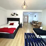 Big, Cozy, Flat Apartment *