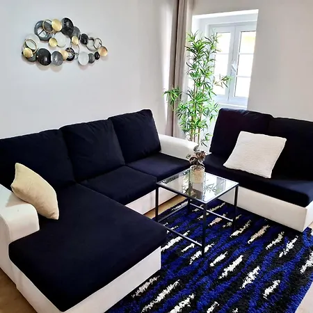 Big, Cozy, Flat Lisbon