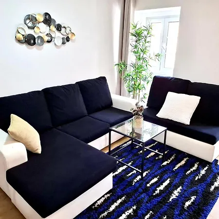 Big, Cozy, Flat Lisbon