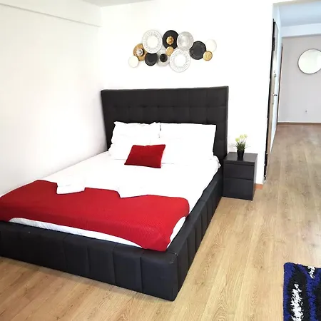 Apartment Helle Und Gemuetliche Im Zentrum *