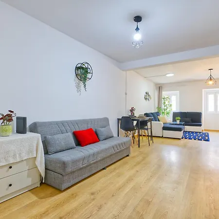 Big, Cozy, Flat דירה